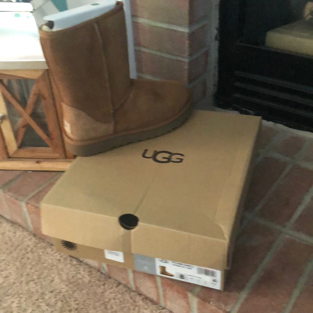 Chestnut UGG Classic Short Boots Size 8
